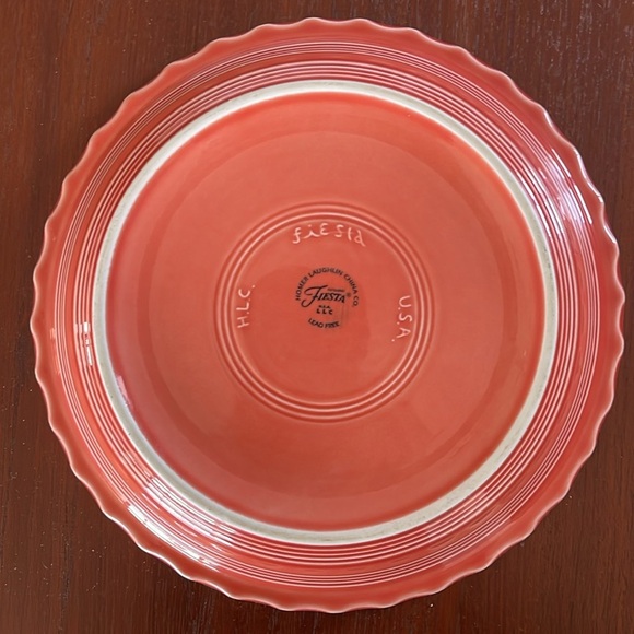 FIESTA Pie Plate Deep Dish Baker in Persimmon- Retired color! - Picture 1 of 7